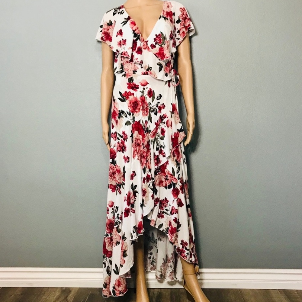 New Vici Luxxel Floral Dress